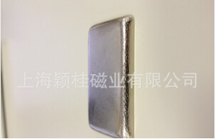 【單面磁鐵】折射效果主要由什么決定的？